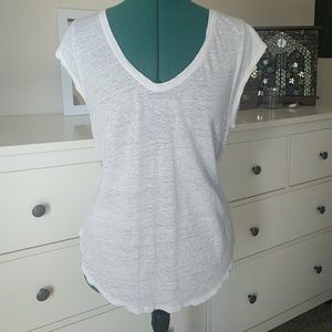 Deep vneck white linen tee